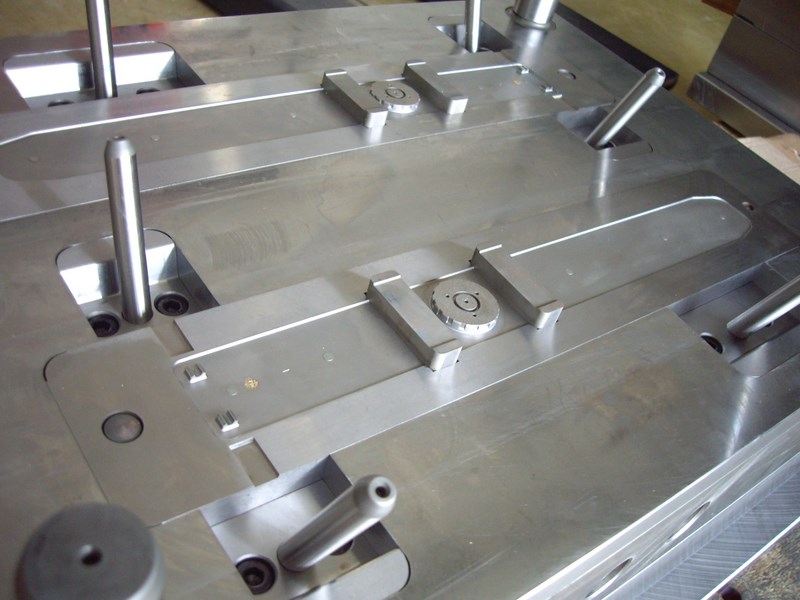 moule injection plastique